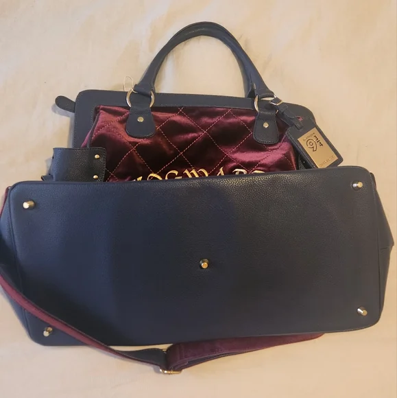 Peter Alexander Hogwarts Weekender Bag - Picture 4 of 7